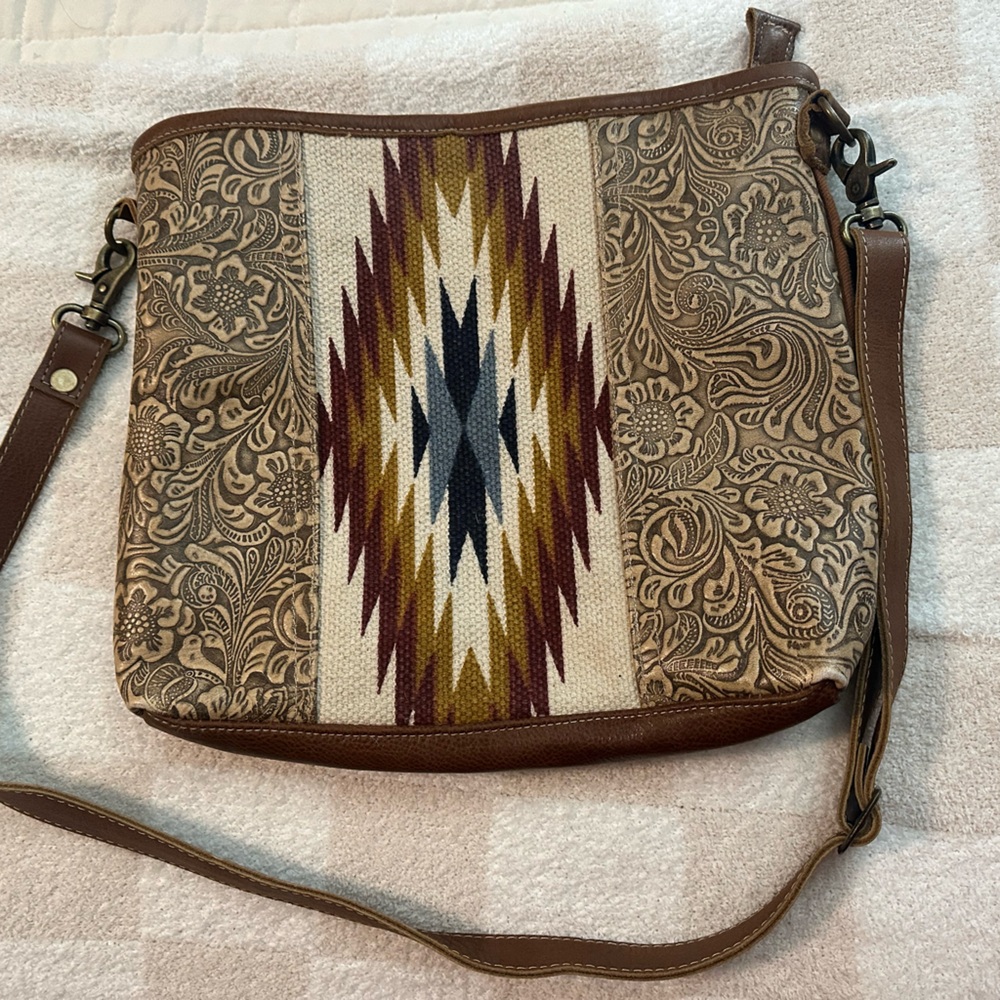 Used Myra Bag